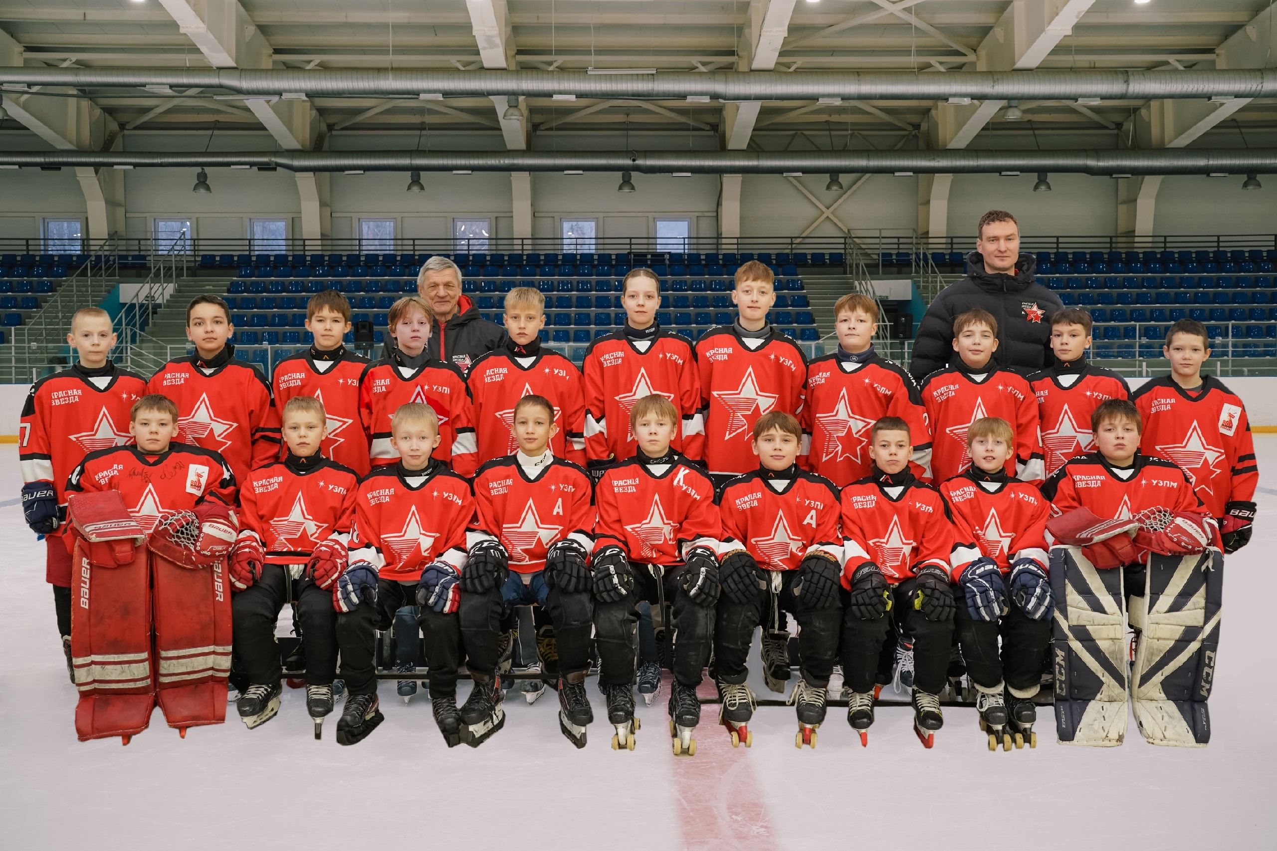 При поддержке УЗПМ хоккейная команда «Красная звезда» впервые в истории Краснокамска участвует в Первенстве России